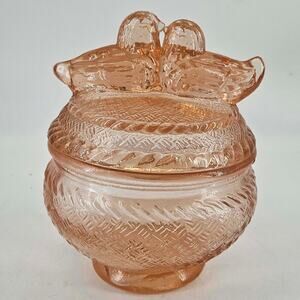 Vintage Jeannette Pink Depression Glass Love Birds on Nest trinket Candy Dish